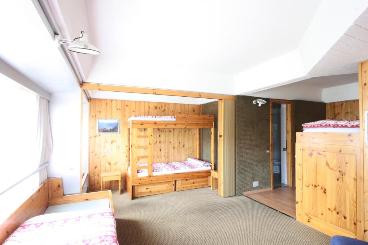 Marilleva 1400 Appartamenti Montana Exterior photo